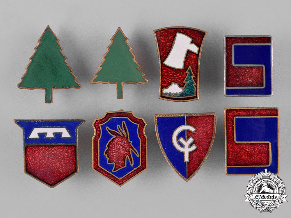 united_states._fifty-_one_regimental_insignia_badges_c18-048498