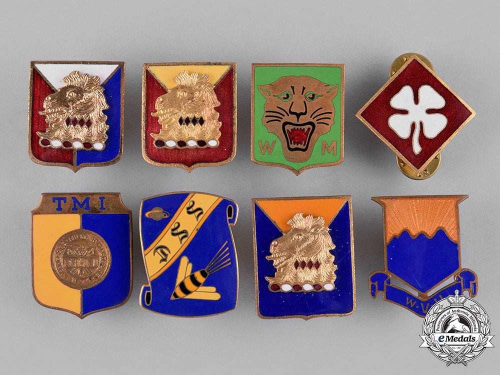 united_states._forty-_nine_regimental_insignia_and_corporation_badges_c18-048508