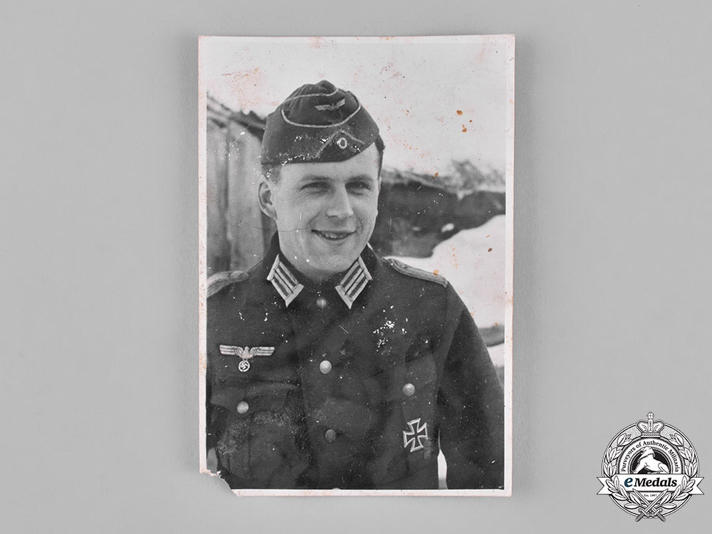 germany,_heer._a_soldbuch_to_infantry_oberleutnant_hans_reinhardt(_ek1)_c18-048797