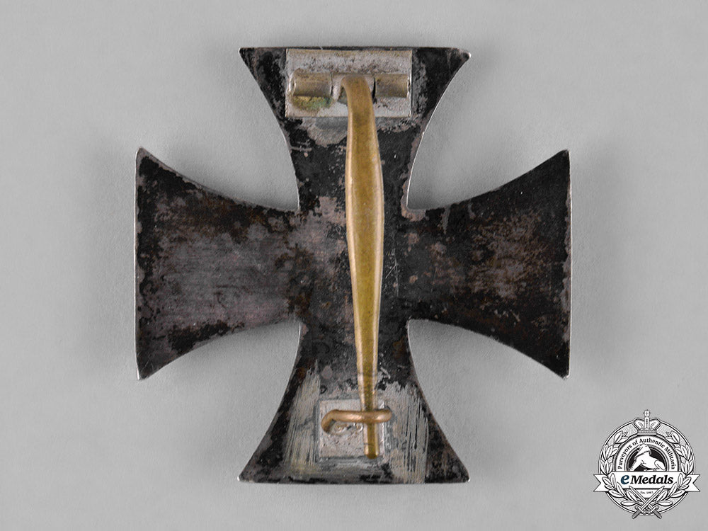 germany,_imperial._a1914_iron_cross_i_class_c18-048833