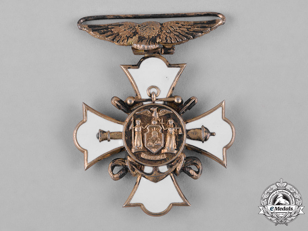 united_states._a_new_york_society_of_military_and_naval_officers_world_war_badge_c18-049125_1