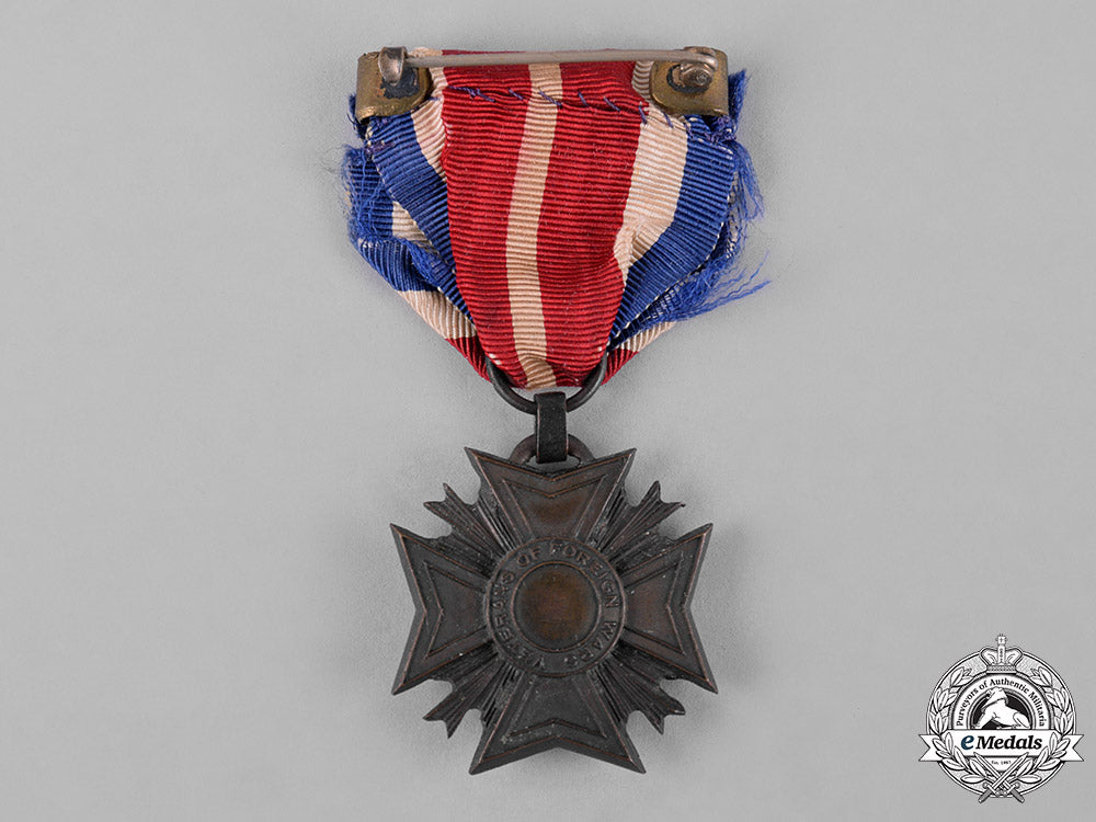 united_states._a_veterans_of_foreign_wars_of_the_united_states_membership_badge_c18-049131