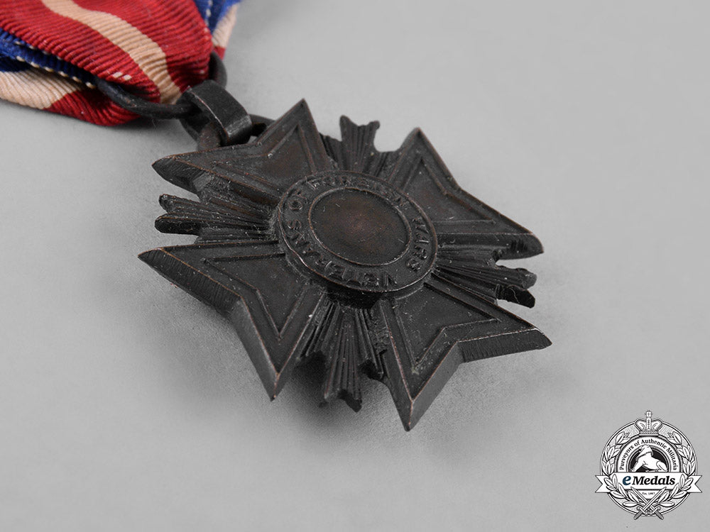united_states._a_veterans_of_foreign_wars_of_the_united_states_membership_badge_c18-049135