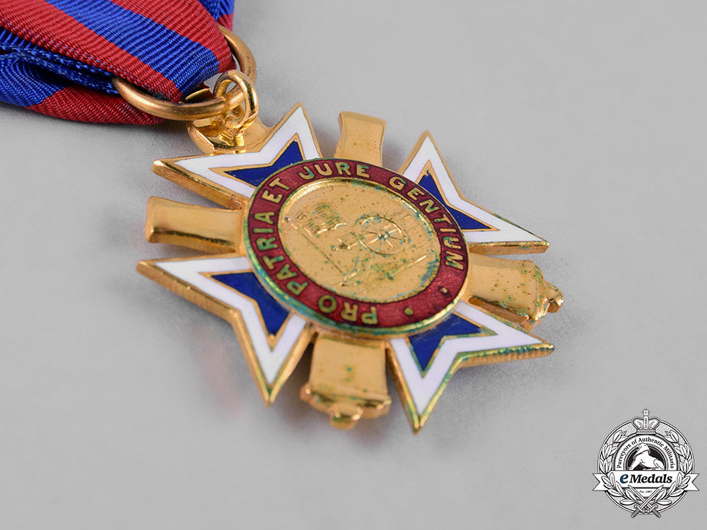 united_states._a_veteran_corps_of_artillery_medal_with_miniature_c18-049143_1