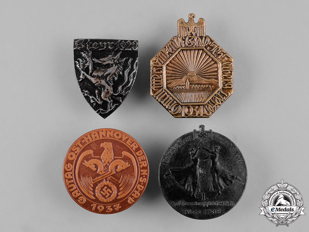 germany,_third_reich._a_lot_of_third_reich_period_event_badges_c18-049256