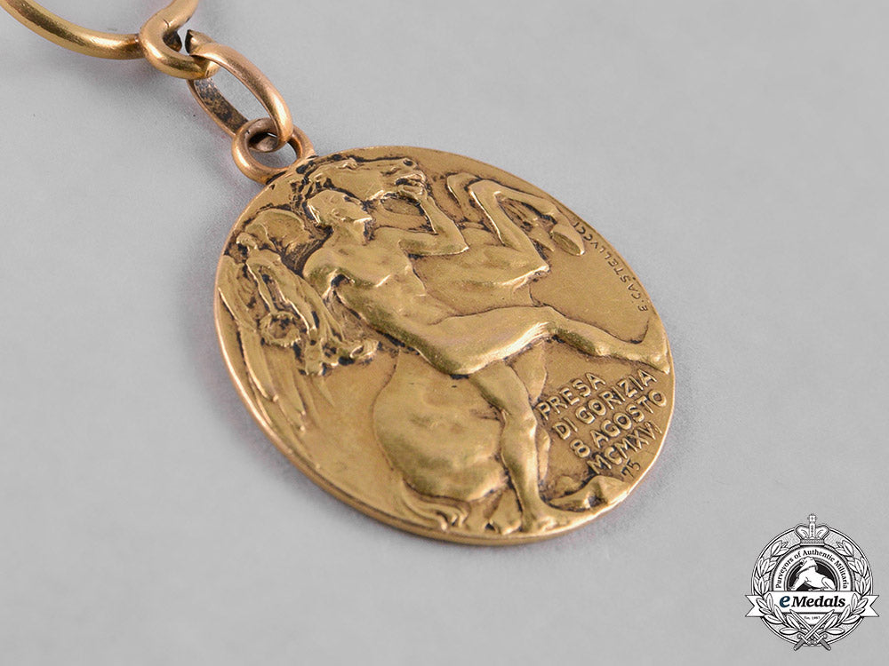 italy,_kingdom._a_taking_of_gorizia_commemorative_medal_with_fob_in_gold,_c.1916_c18-049294