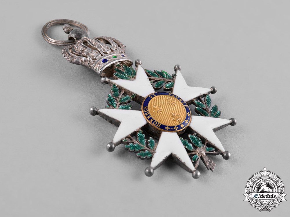 france,_ii_restoration._a_national_order_of_the_legion_of_honour,_v_class_knight,_c.1820_c18-049306