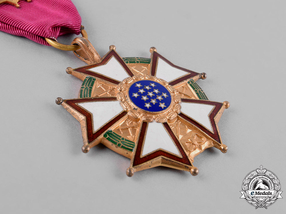 united_states._a_legion_of_merit,_officer_grade,_c.1950_c18-049337