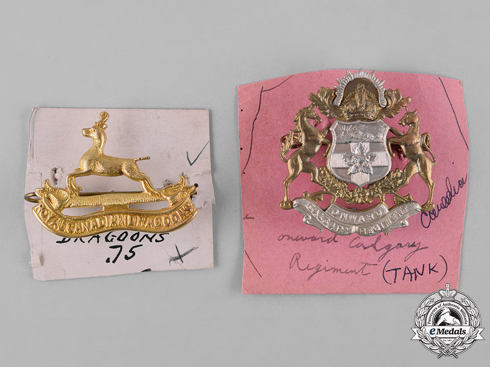 canada._a_lot_of_three_regimental_cap_badges,_c.1942_c18-049425