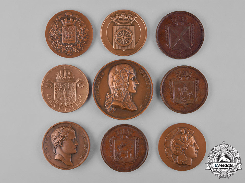 europe._a_lot_of_nine_bronze_commemorative_table_medals,_c.1950_c18-049652