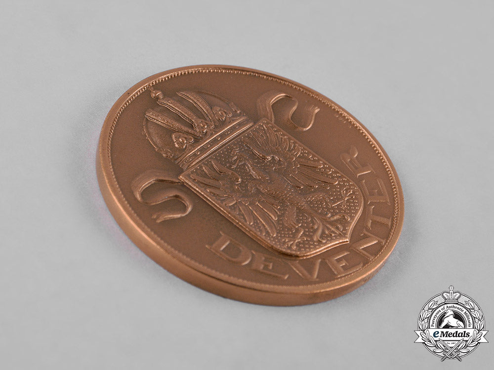 europe._a_lot_of_nine_bronze_commemorative_table_medals,_c.1950_c18-049655