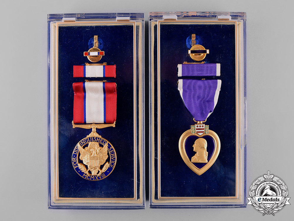 united_states._two_awards&_decorations,_c.1960_c18-049663