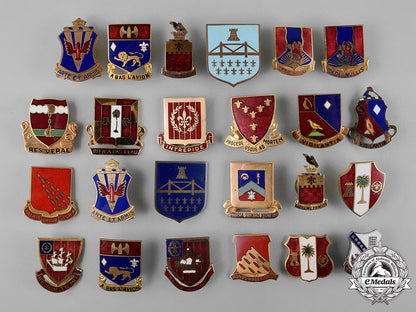 united_states._thirty-_nine_anti-_aircraft_and_infantry_regimental_badges_c18-049781_1