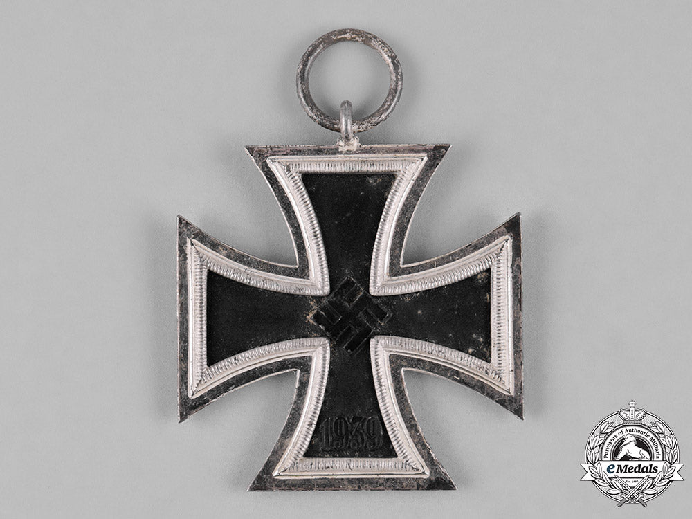 germany,_wehrmacht._a_group_of_awards&_documents,_uffz.2./_pz.gren.rgt.113_c18-049788