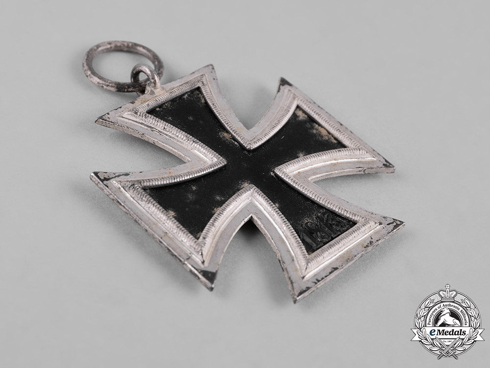 germany,_wehrmacht._a_group_of_awards&_documents,_uffz.2./_pz.gren.rgt.113_c18-049790