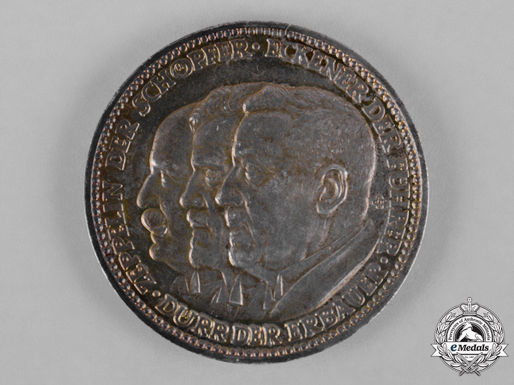 germany,_weimar._a1929_medallion_for_the_first_global_circumnavigation_of_a_zeppelin_airship,_c.1929_c18-049925_1_1_1