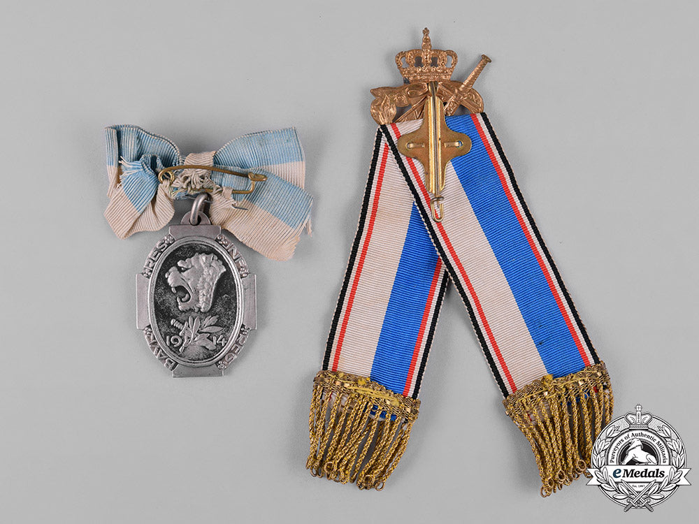 bavaria,_kingdom._a_pair_of_regimental_service_badges_c18-049957