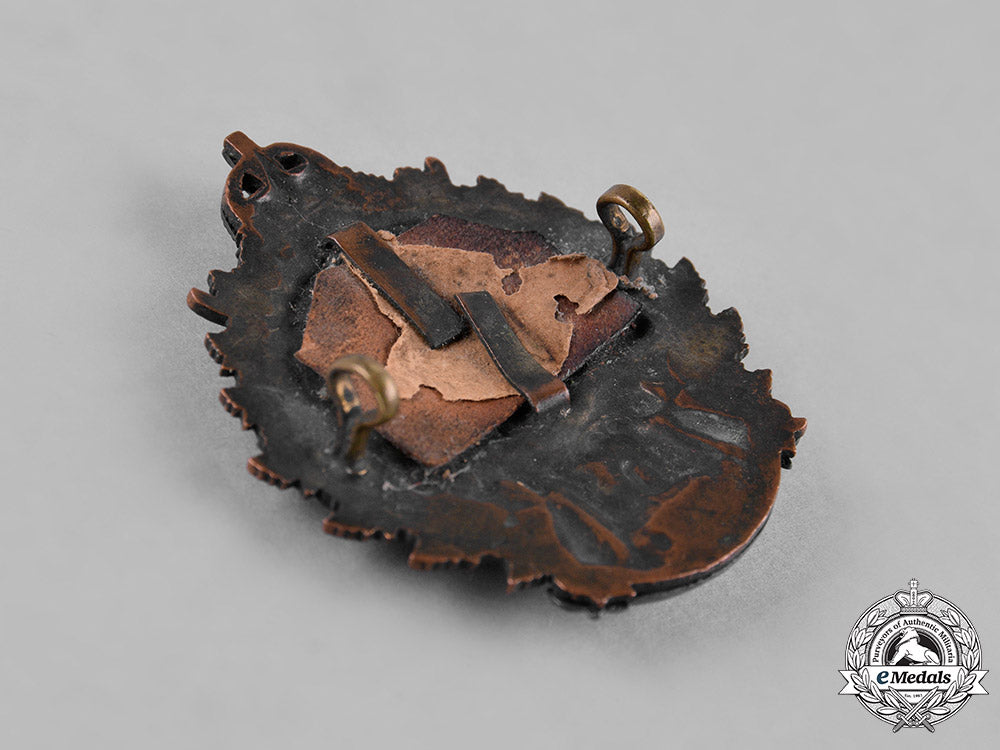 canada._a163_rd_infantry_battalion"_canadiens_francais"_officer's_cap_badge,_c.1915_c18-049985