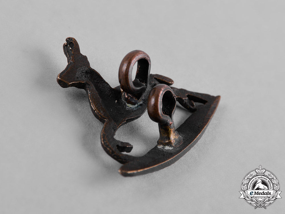 canada._a_lot_of_eight_first_war_battalion_collar_badges&_insignia_c18-050121_1