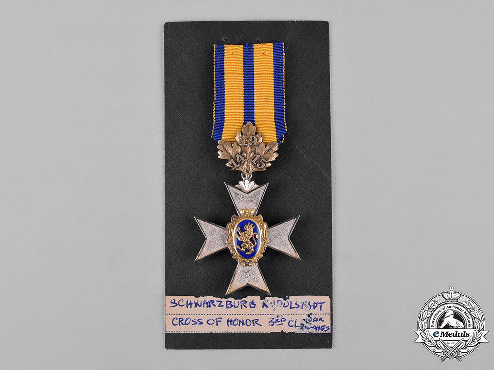 schwarzburg-_rudolstadt._an_honour_cross,_iii_class_knight_with_oak_leaves,_c.1917_c18-050374