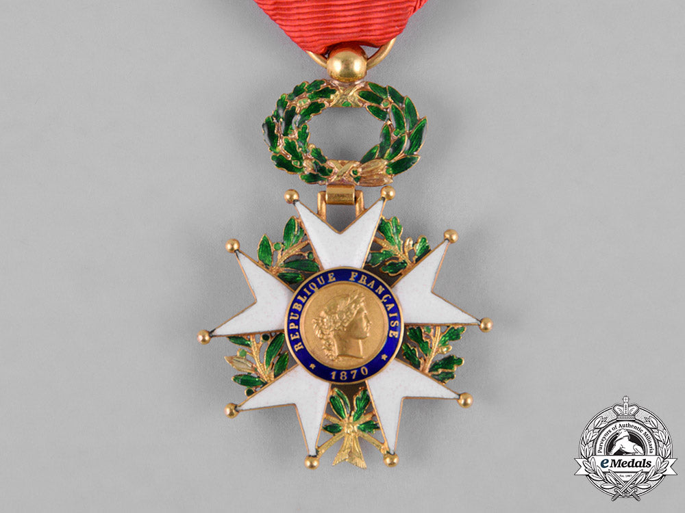 france,_iii_republic._a_national_order_of_the_legion_of_honour_in_gold,_iv_class_officer,_c.1955_c18-050438