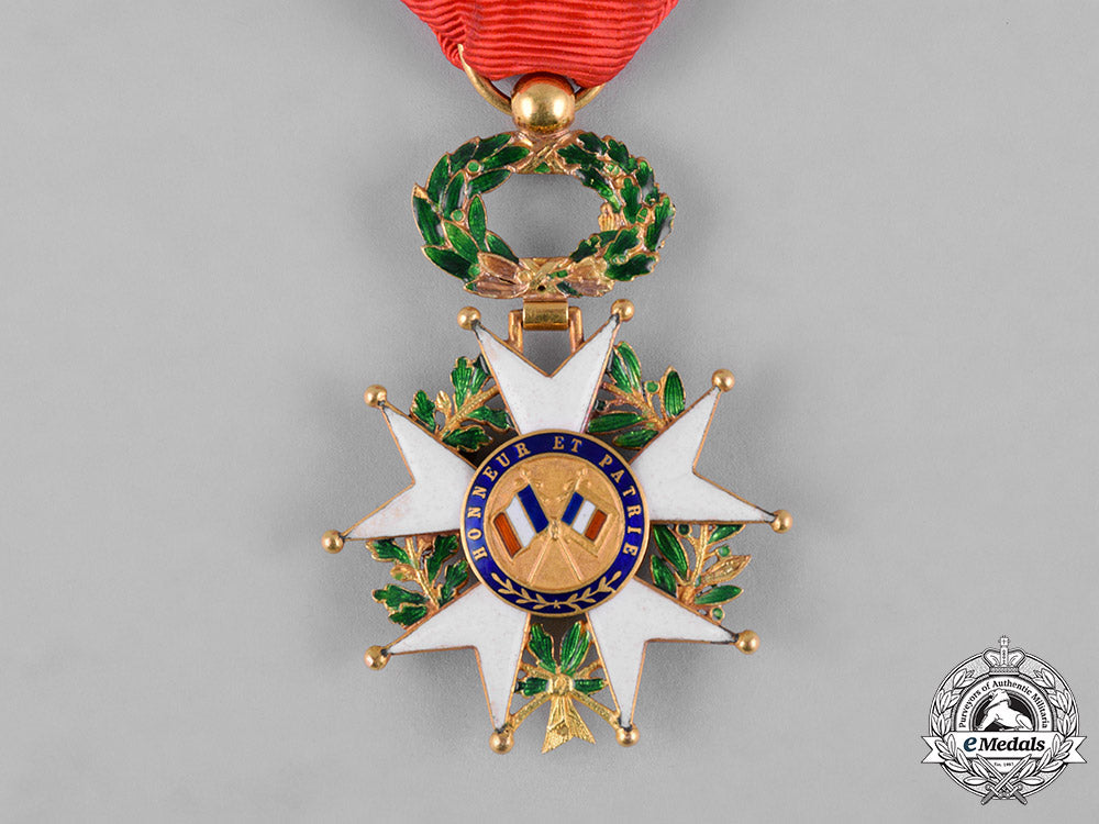 france,_iii_republic._a_national_order_of_the_legion_of_honour_in_gold,_iv_class_officer,_c.1955_c18-050439