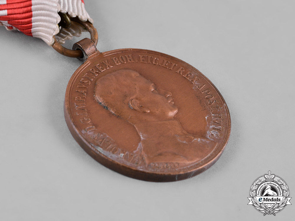 austria,_imperial._a_bravery_medal,_bronze_grade,_with_three_awards,_c.1917_c18-050451