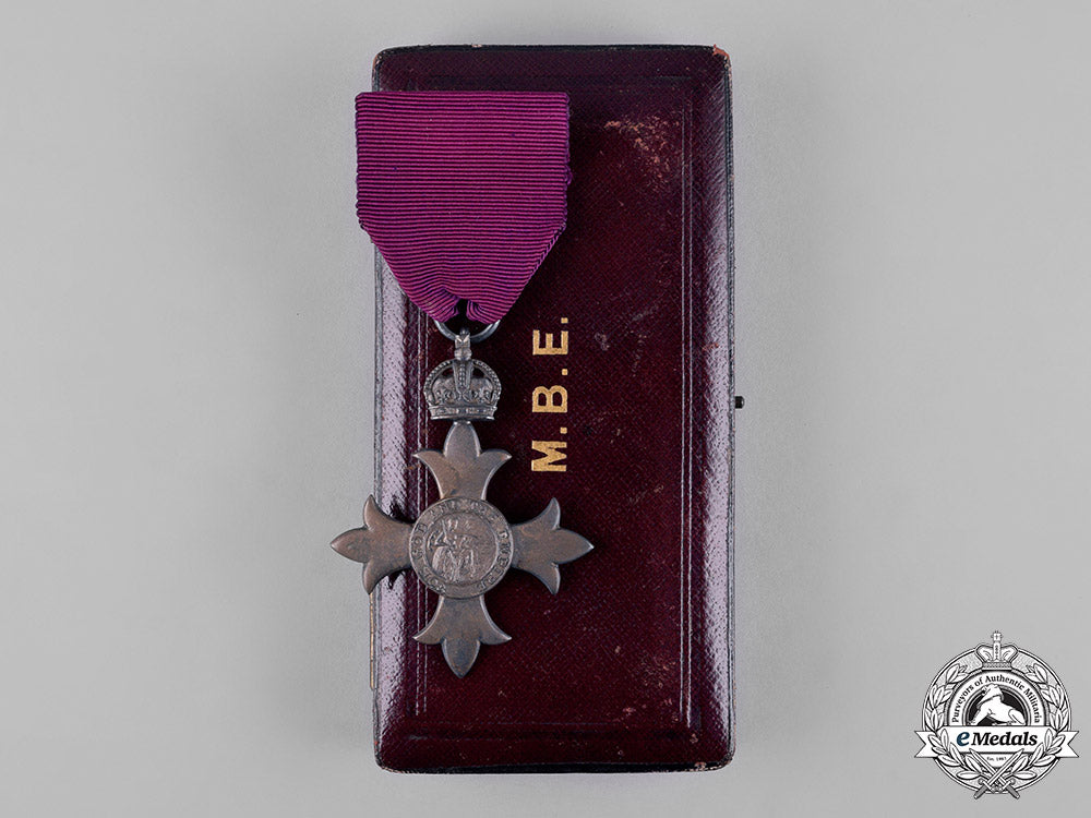 united_kingdom._most_excellent_order_of_the_british_empire,_member(_mbe)_badge,_c.1923_c18-050468
