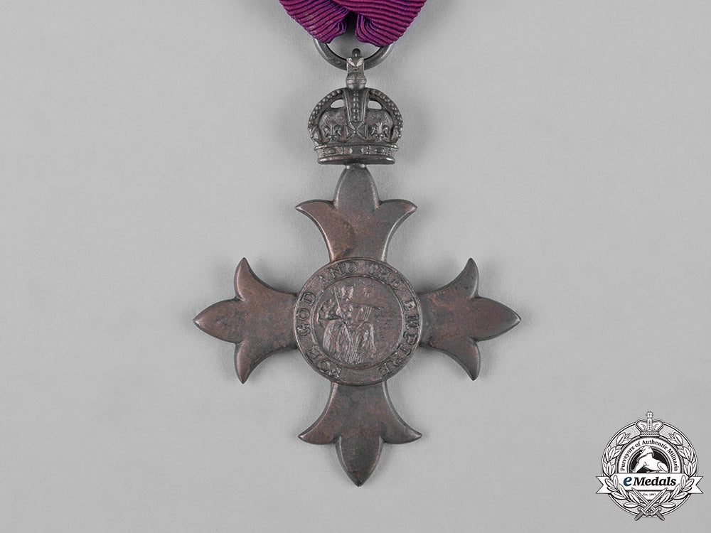 united_kingdom._most_excellent_order_of_the_british_empire,_member(_mbe)_badge,_c.1923_c18-050471