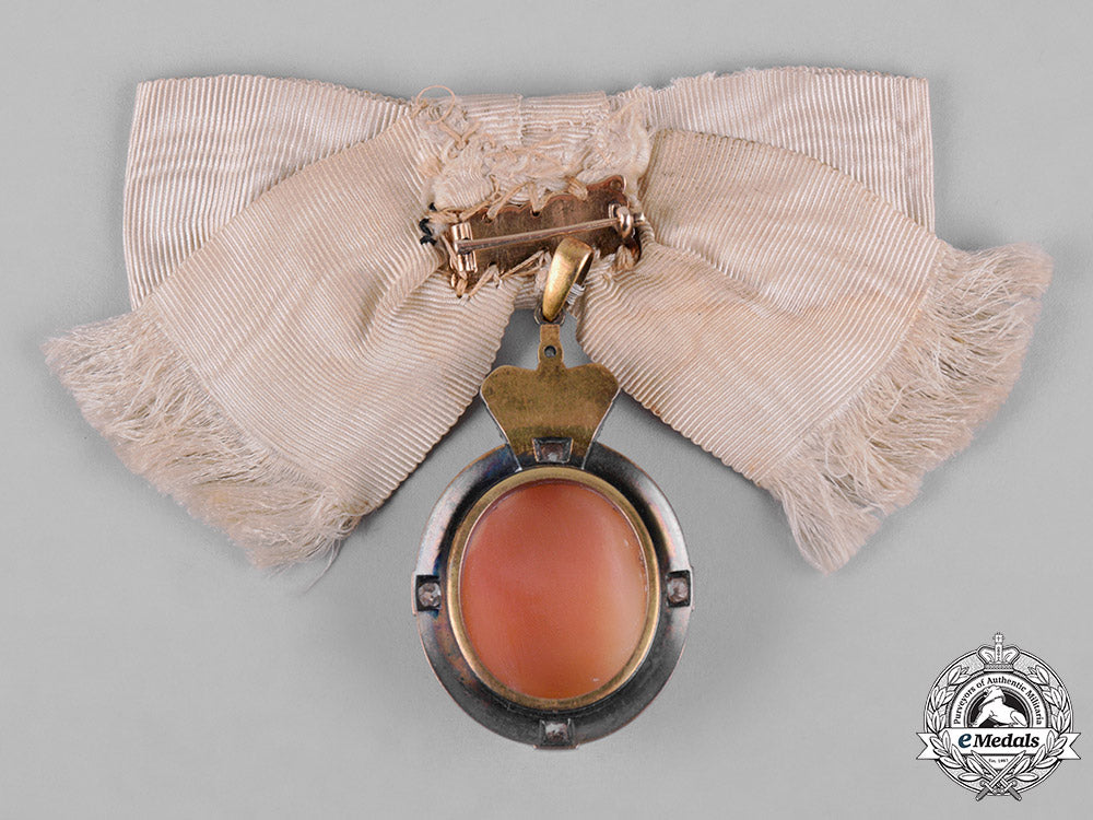 united_kingdom._an_order_of_victoria_and_albert,_iii_class_badge,_by_j._ronca,_c.1890_c18-050512_1_1_1_1_1_1_1_1