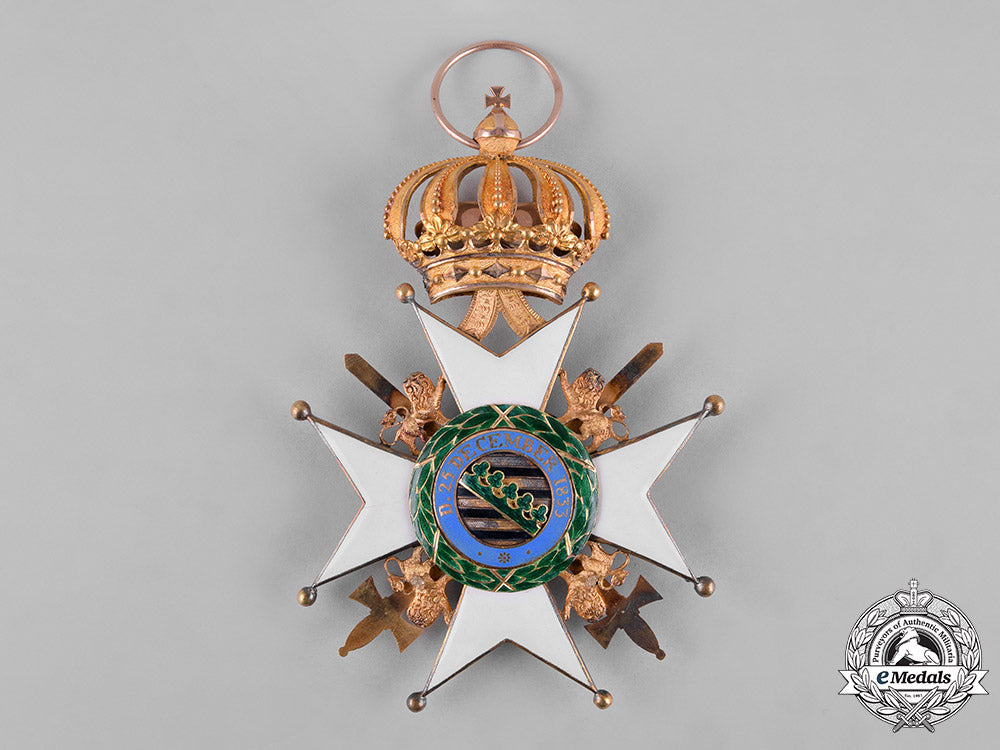 saxe-_ernestine,_duchy._a_house_order_in_gold,_grand_cross_with_swords,_c.1900_c18-050563