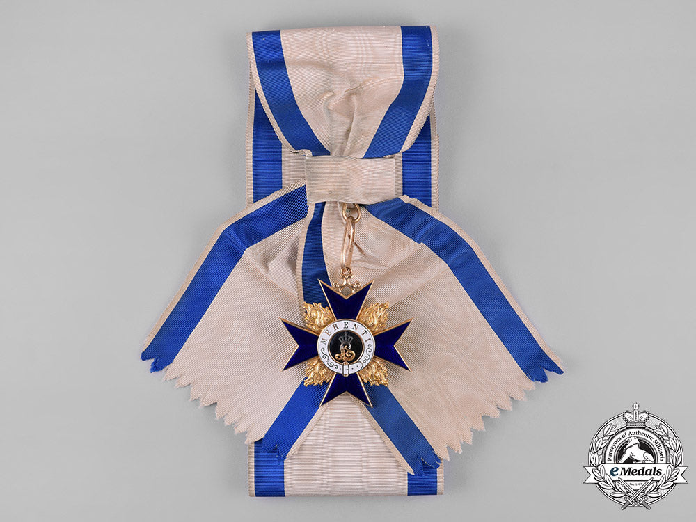 bavaria,_kingdom._a_military_merit_order_in_gold,_i_class_grand_cross,_by_gebrüder_hemmerle,_c.1910_c18-050625