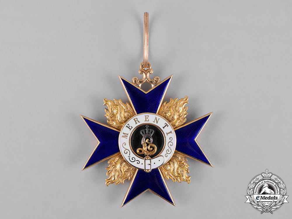 bavaria,_kingdom._a_military_merit_order_in_gold,_i_class_grand_cross,_by_gebrüder_hemmerle,_c.1910_c18-050626