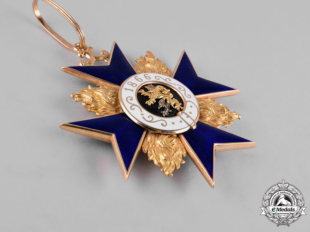 bavaria,_kingdom._a_military_merit_order_in_gold,_i_class_grand_cross,_by_gebrüder_hemmerle,_c.1910_c18-050629