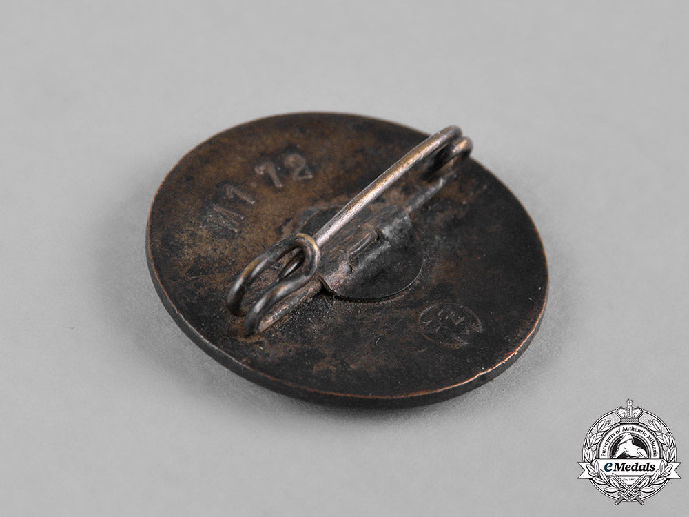 germany,_nsdap._a_membership_badge_by_fritz_zimmermann_c18-050669