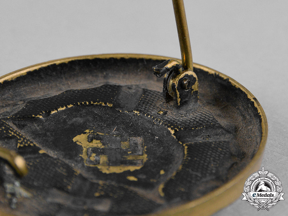 germany,_third_reich._a_lot_of_third_reich_period_badges_c18-050741