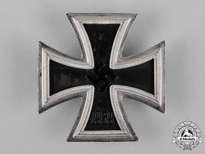 germany,_wehrmacht._a1939_iron_cross,_i_class,_with_case,_by_b.h._mayer_c18-050743_2