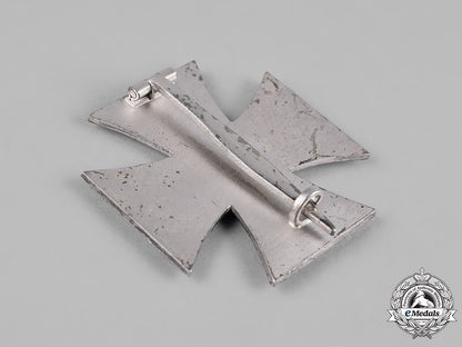 germany,_wehrmacht._a1939_iron_cross,_i_class,_with_case,_by_b.h._mayer_c18-050746_2