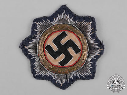 germany,_luftwaffe._a_german_cross_in_gold,_luftwaffe_cloth_version_c18-050754