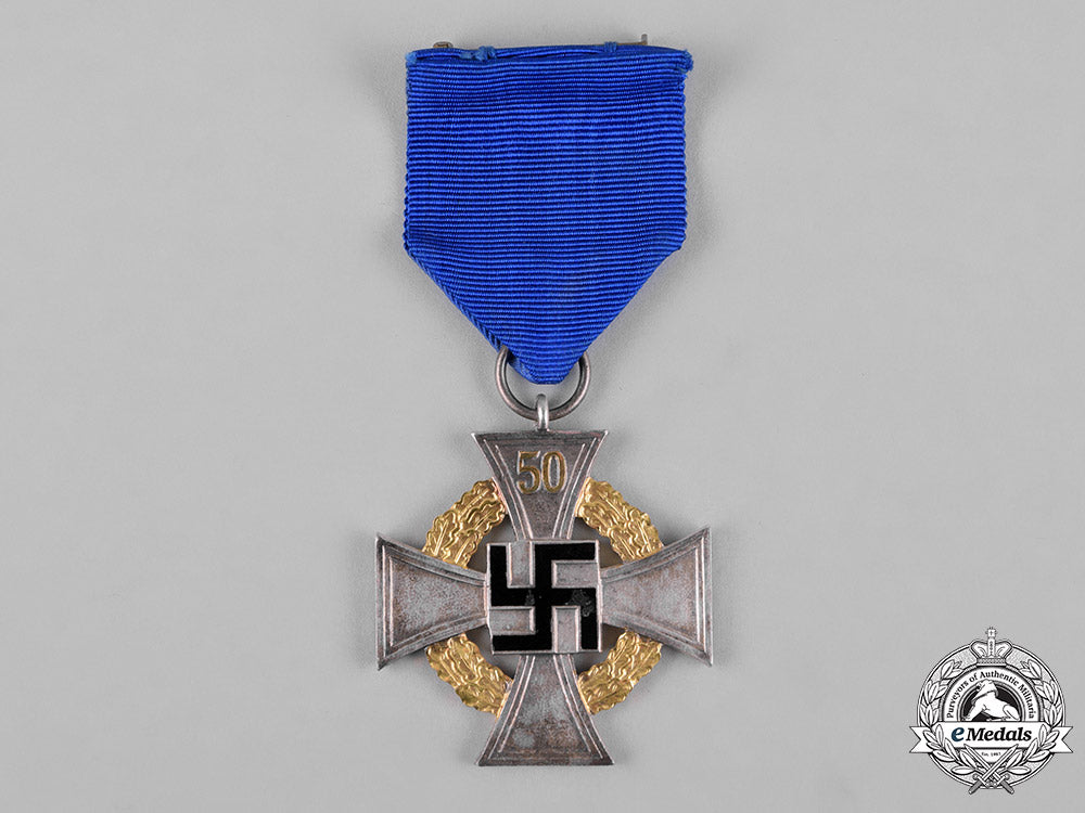 germany,_third_reich._a50-_year_civil_faithful_service_cross,_with_case,_by_deschler&_sohn_c18-050758