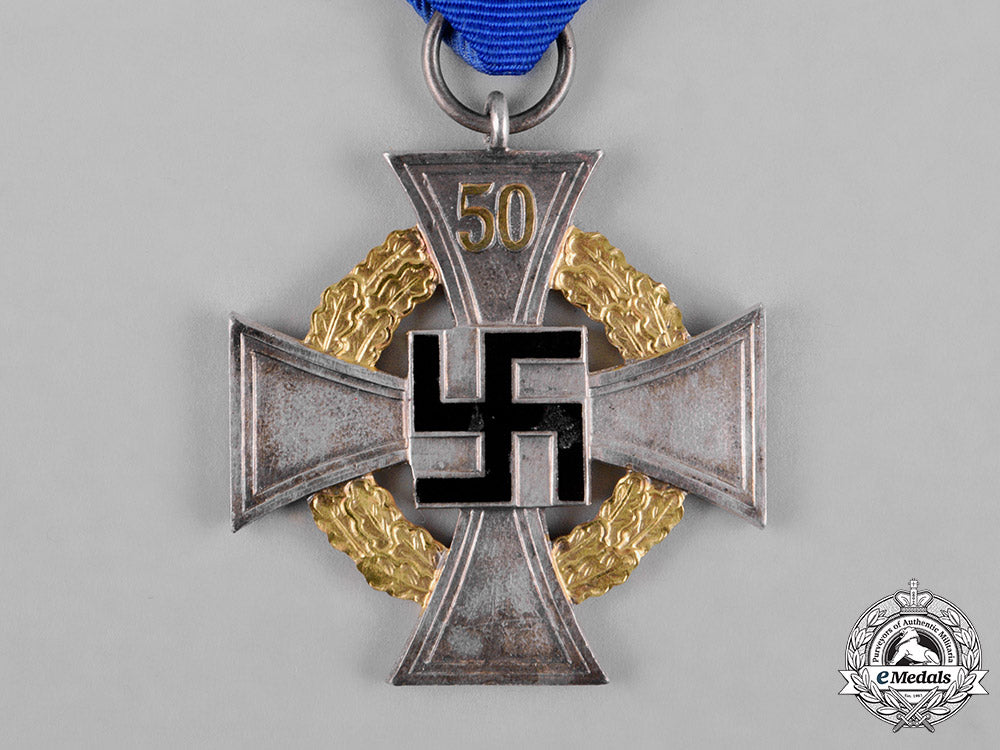 germany,_third_reich._a50-_year_civil_faithful_service_cross,_with_case,_by_deschler&_sohn_c18-050760