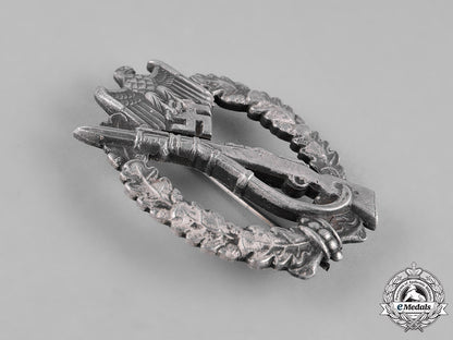 germany,_wehrmacht._an_infantry_assault_badge,_silver_grade_c18-050834