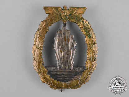 germany,_kriegsmarine._a_minesweeper_war_badge,_by_otto_placzek_c18-050838