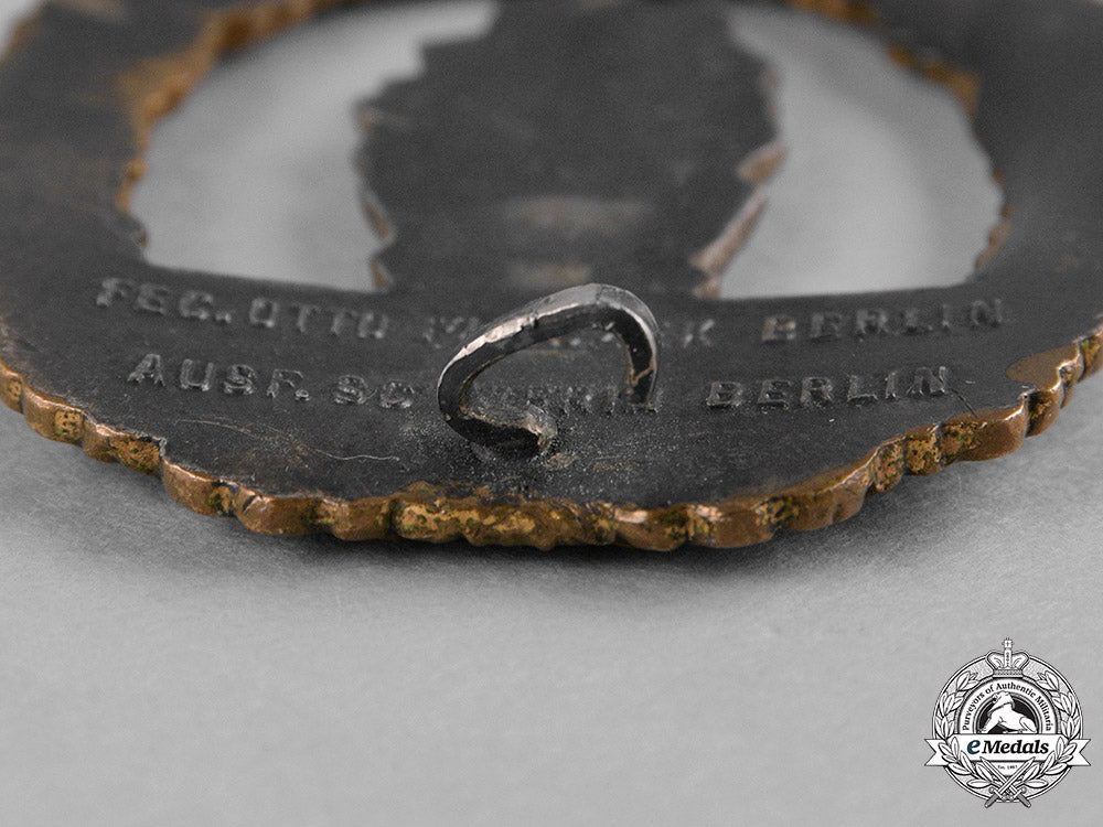 germany,_kriegsmarine._a_minesweeper_war_badge,_by_otto_placzek_c18-050842