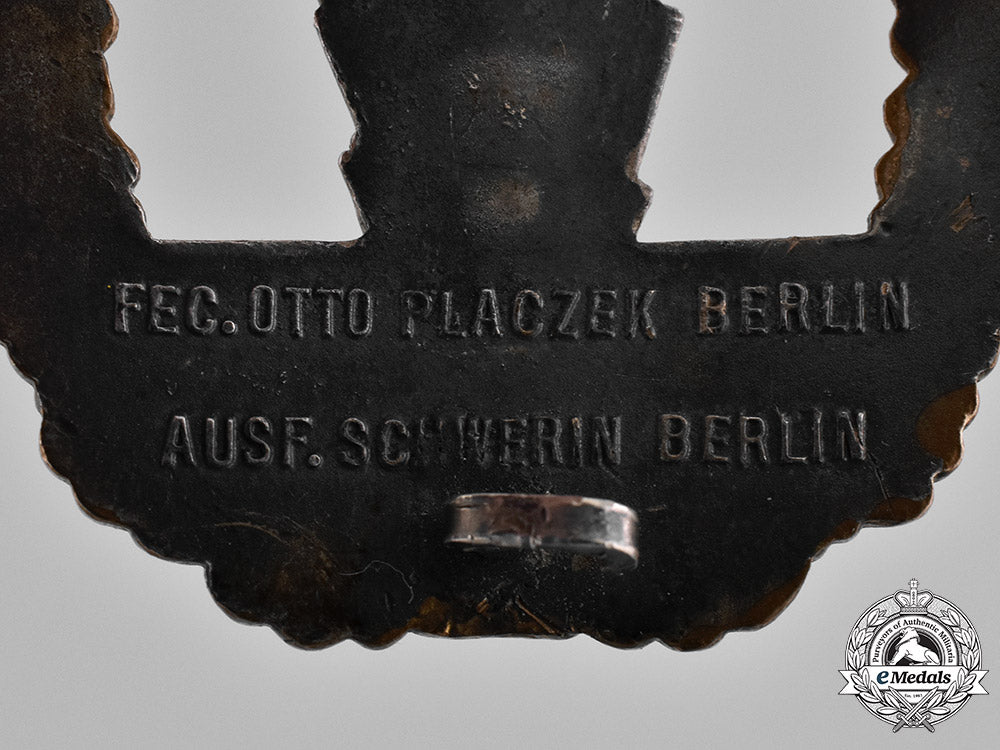 germany,_kriegsmarine._a_minesweeper_war_badge,_by_otto_placzek_c18-050844