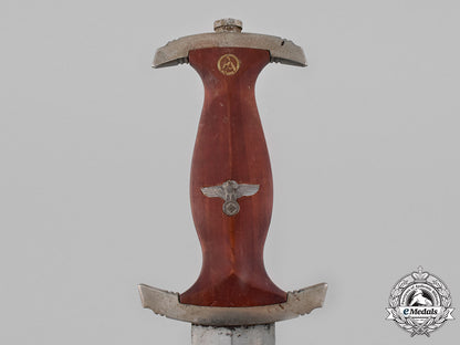 germany,_sa._a_model1933_dagger,_by_f.w._holler_c18-050941