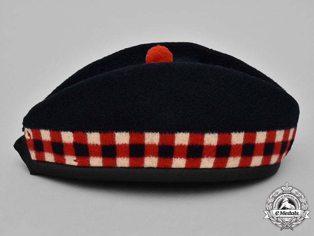 canada._a48_th_highlanders_of_canada_glengarry_cap,_c.1944_c18-051001