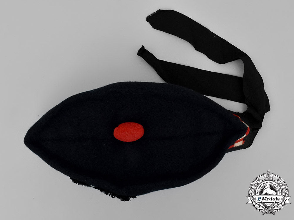canada._a48_th_highlanders_of_canada_glengarry_cap,_c.1944_c18-051010