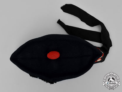 canada._a48_th_highlanders_of_canada_glengarry_cap,_c.1944_c18-051010