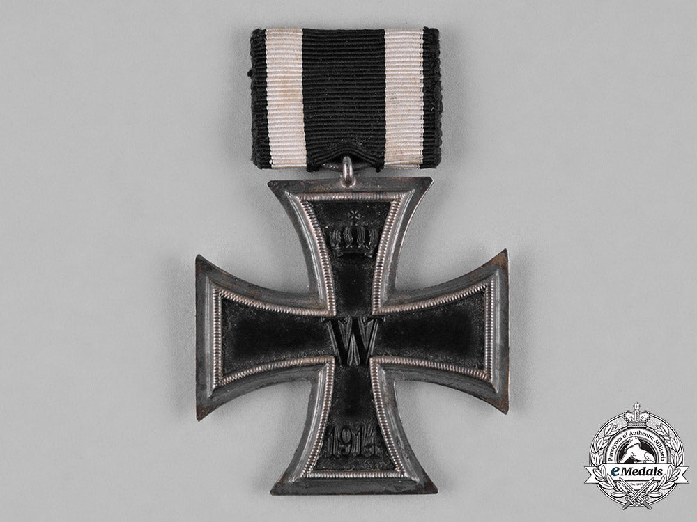 germany,_imperial._a1914_iron_cross,_ii_class,_with_case_c18-051040
